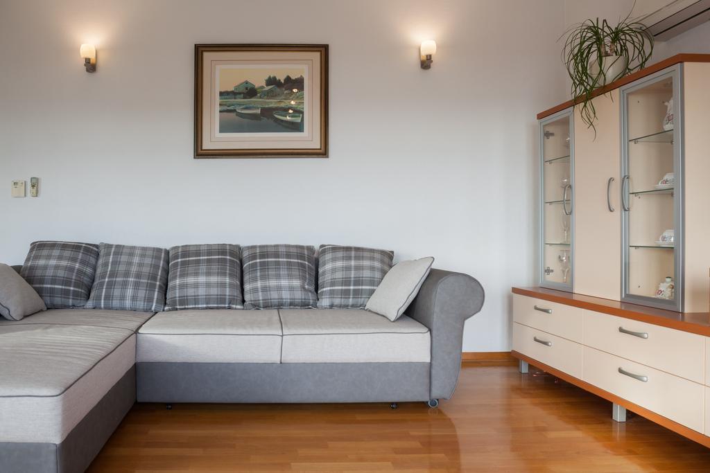 Apartment Marelux Kastela Exterior photo